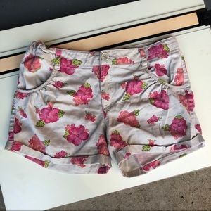 floral shorts